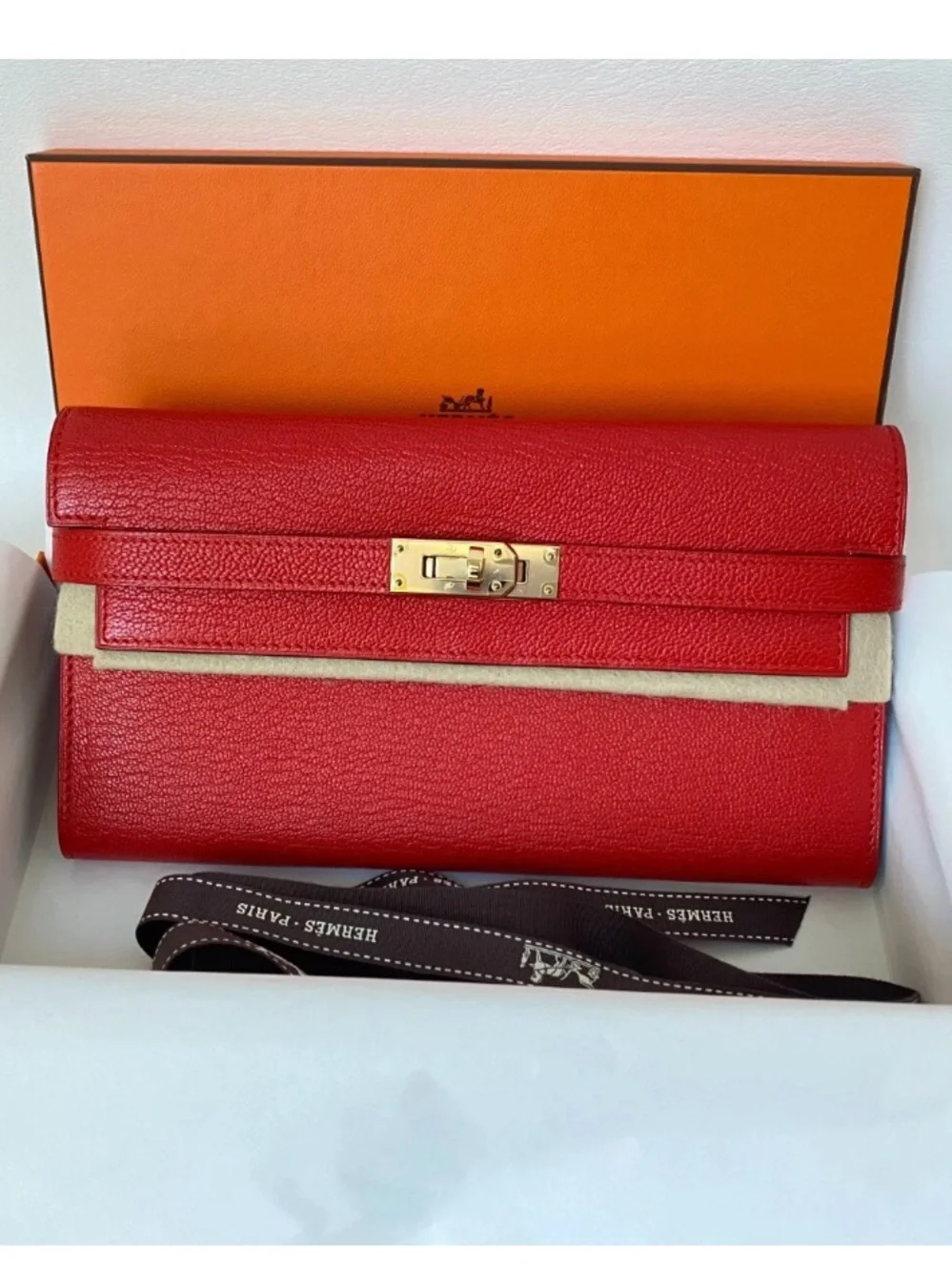 $4.5K Hermès Kelly Long WALLET Rouge Tomato GOLD Hardware Red Leather New